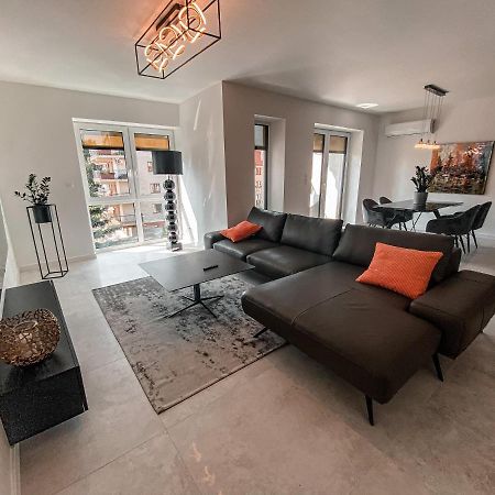 Nadjeziorna Lux 3 Apartment Elk Bagian luar foto